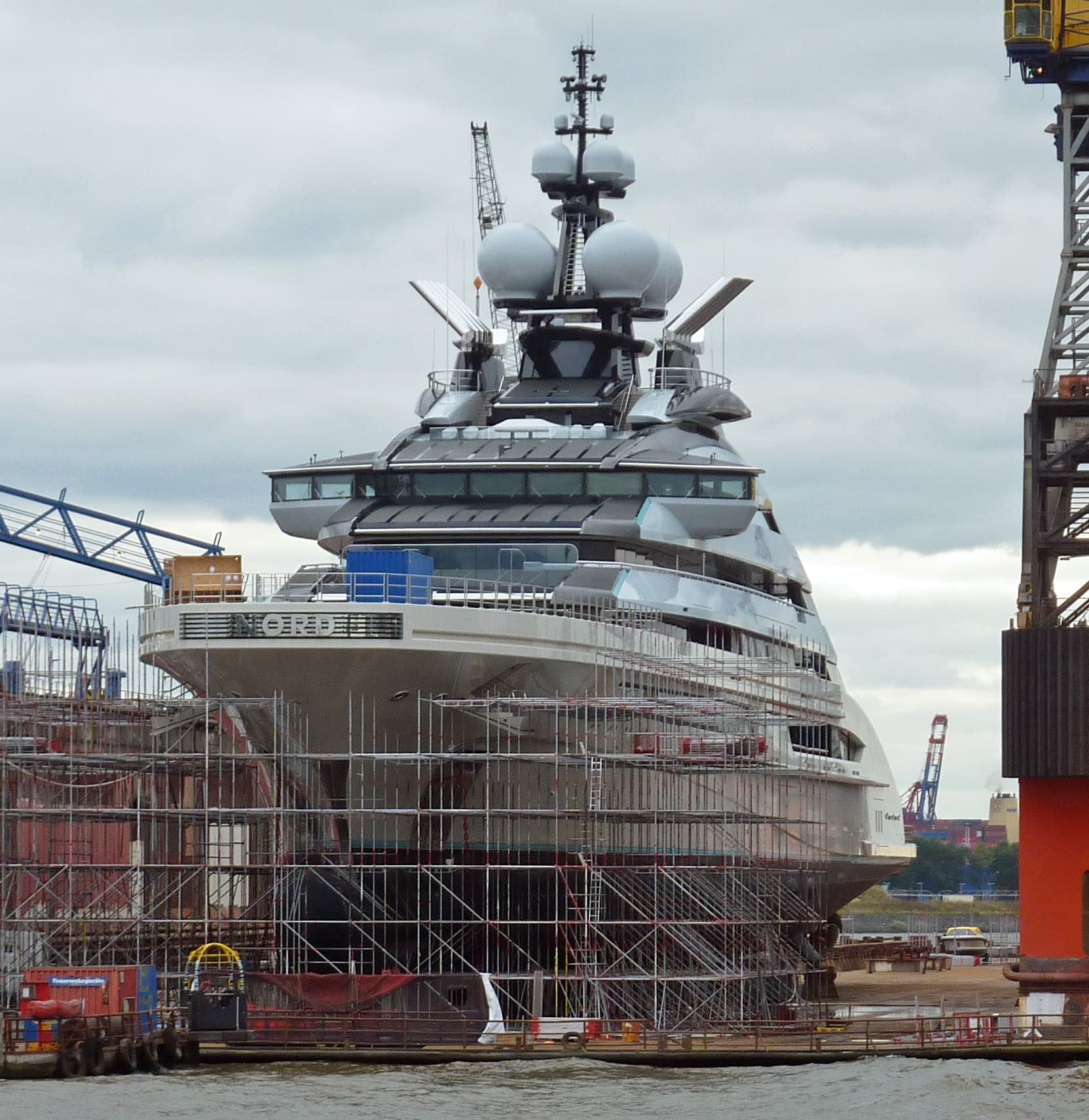 Nord — 142m superyacht in Hamburg