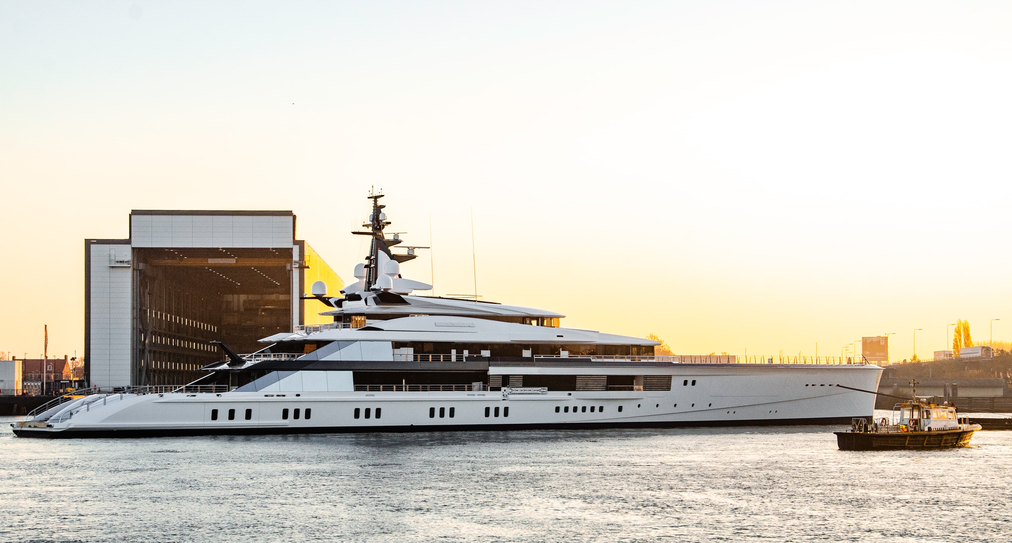 Bravo Eugenia — 109m leaving the Oceanco yard
